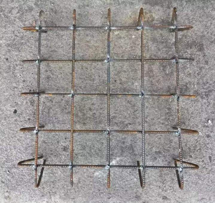 Permettant de supporter les murs porteurs et répartir les charges.